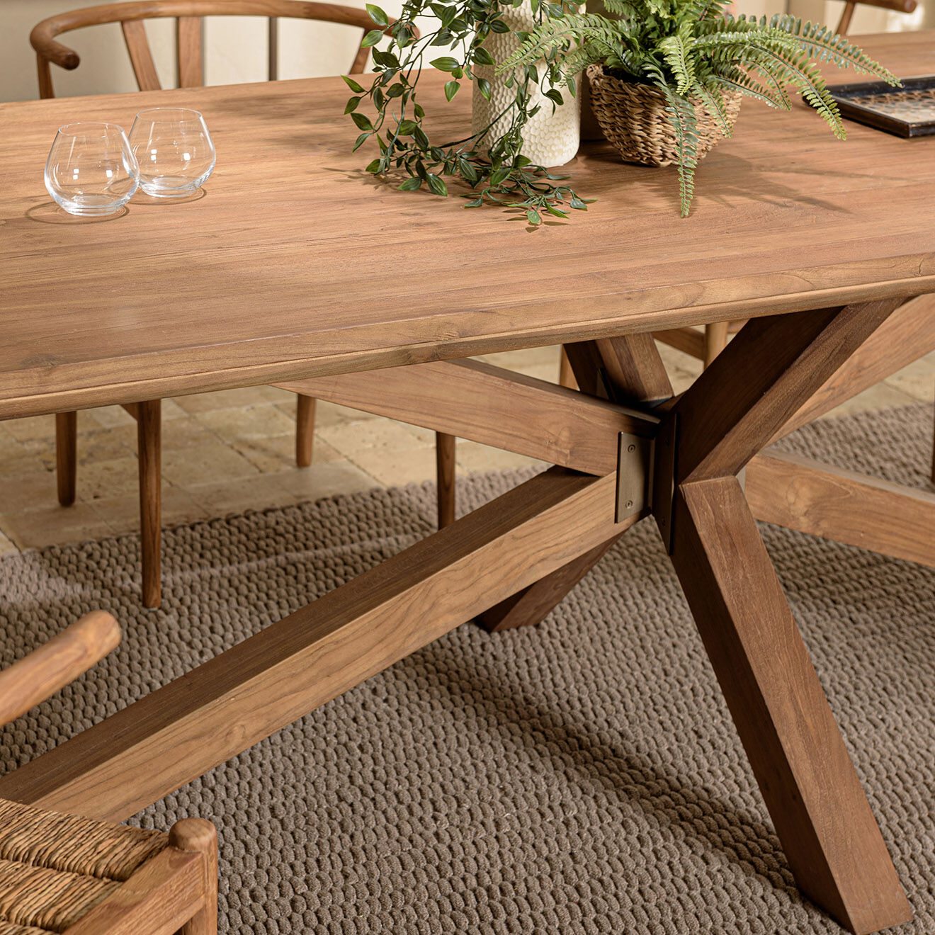 Macabane Table à manger rectangulaire en bois teck recyclé Sixtine bois - 240x100x78 cm