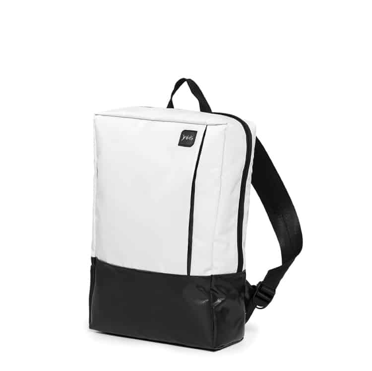 Jak’s Traveler | BLANC