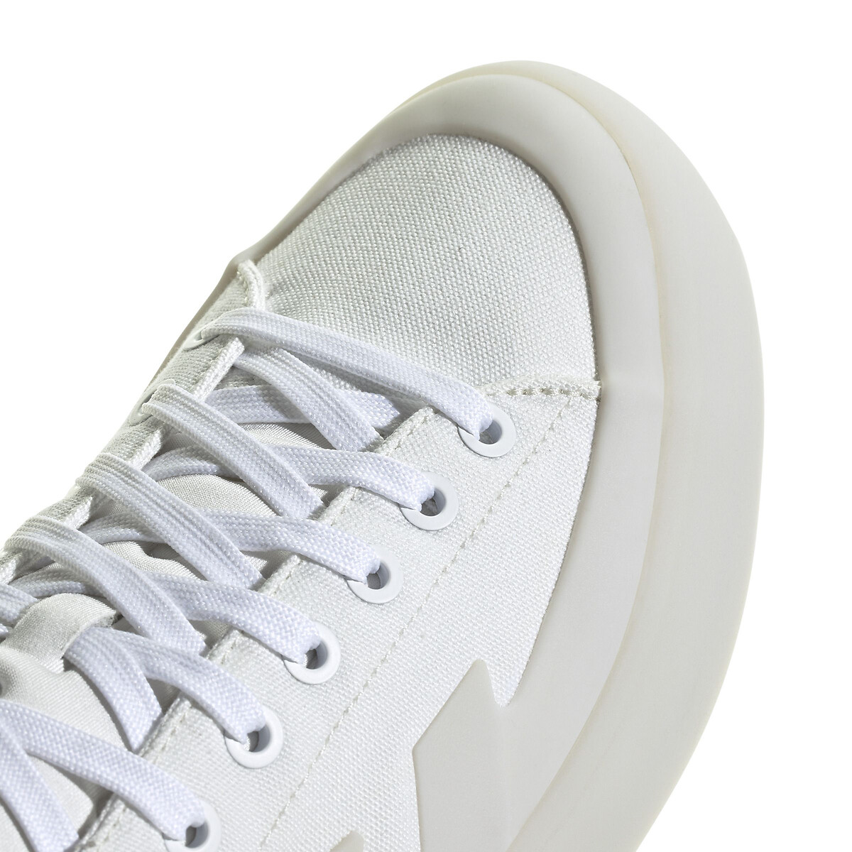 ADIDAS ROUPAS ESPORTIVAS<br>Tênis Znsored