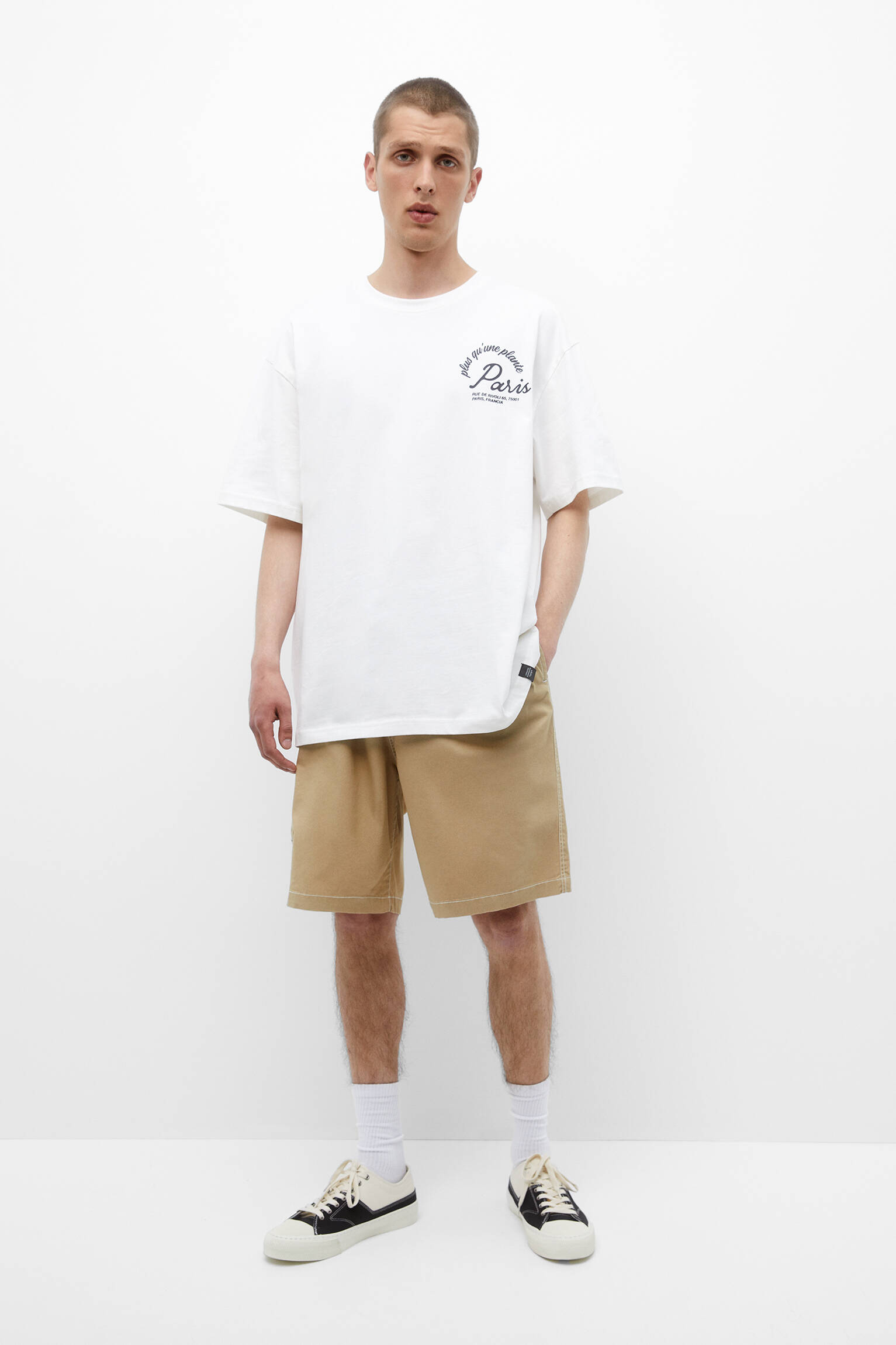 CAMISETA DE MANGA CURTA COM ESTAMPA PARIS - OFF WHITE