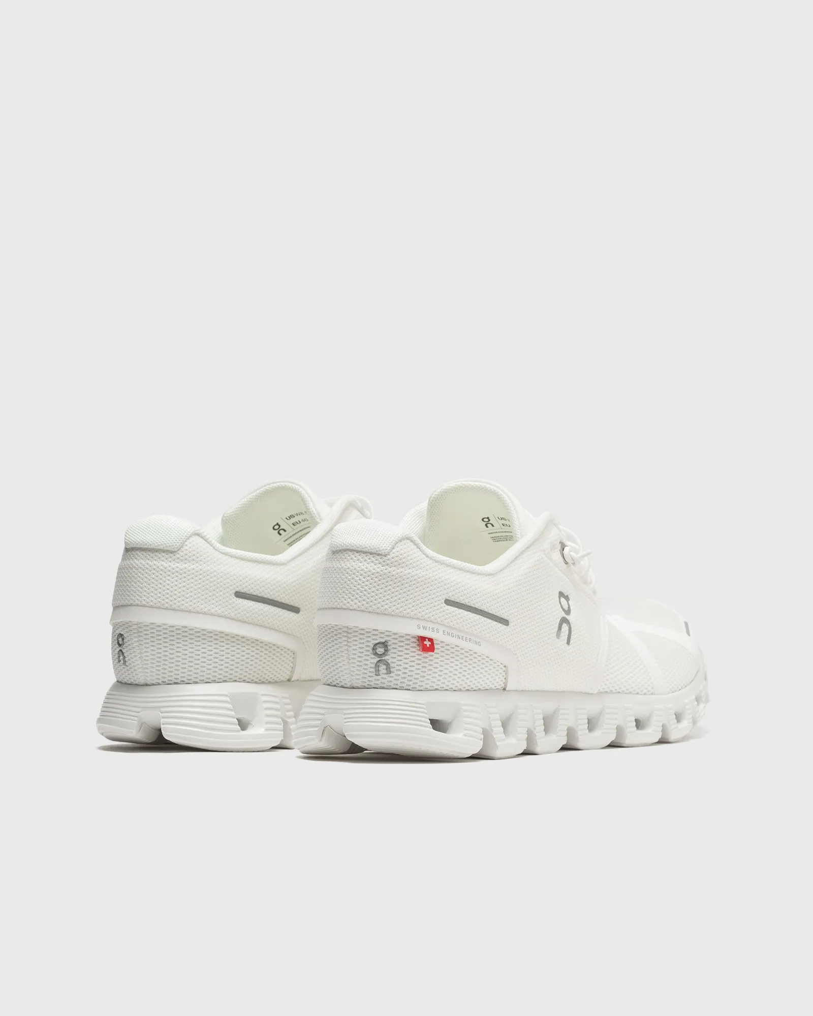 ON WMNS Cloud 5