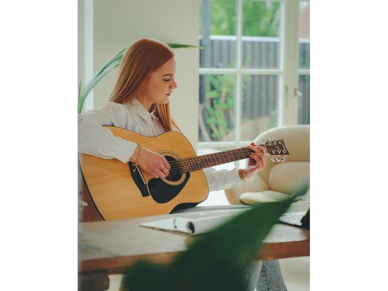 Yamaha Westerngitarre F310P – Natur Akustikgitarrenset