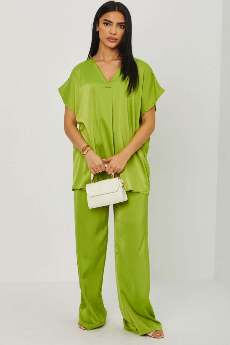 Ensemble 2 pièces blouse + pantalon satiné vert