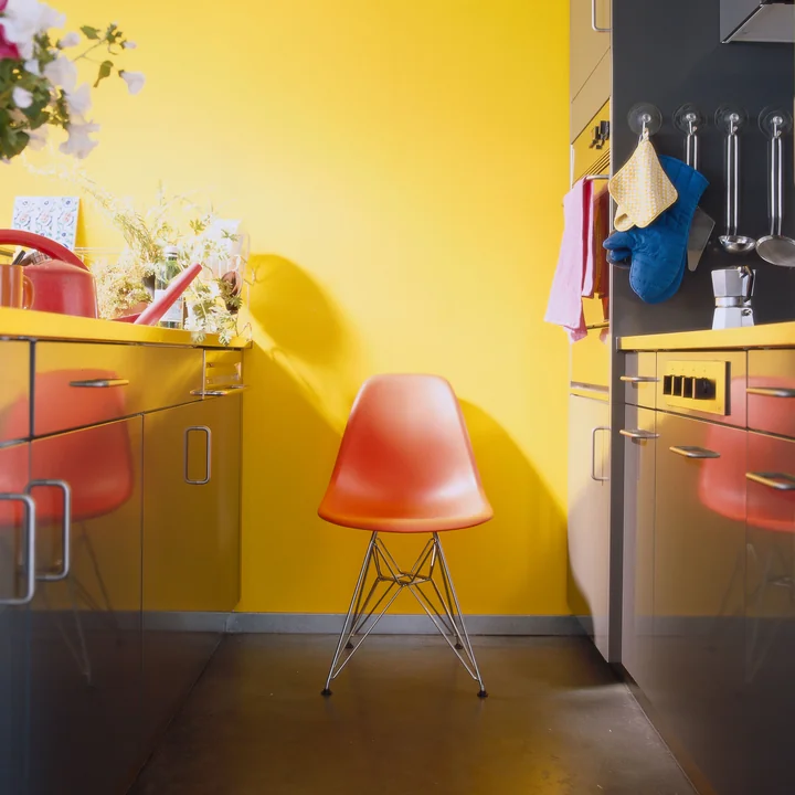 Vitra - Eames Plastic Side Chair DSR RE, meerblau / himmelblau (Kunststoffgleiter basic dark)
