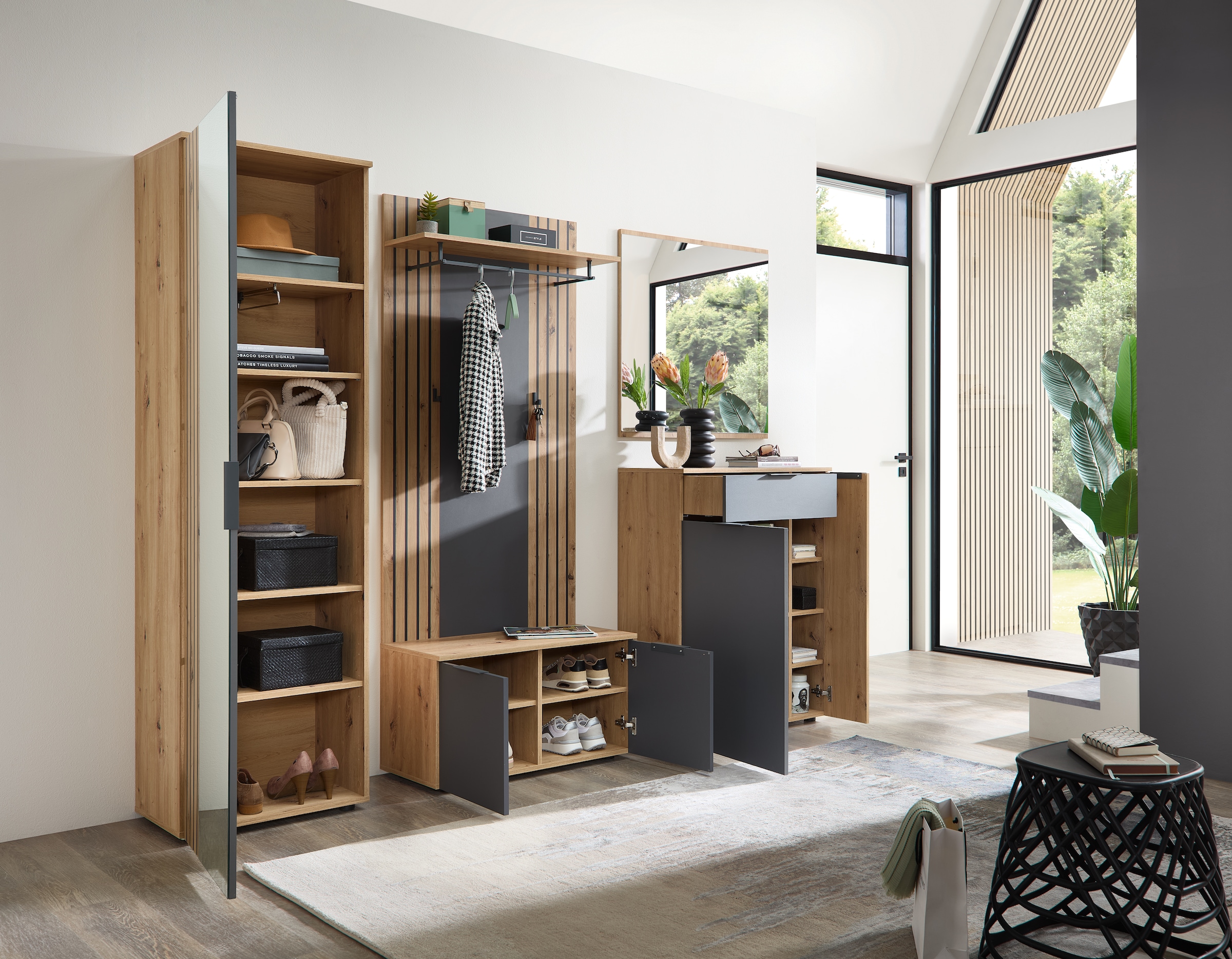 HBZ Garderobenschrank »Volano in Eiche Artisan Dekor, BxHxT 57x195x38cm« 1 Stk. tlg. Mit 1 Kleiderstange ausziehbar, 4 Einlegeböden