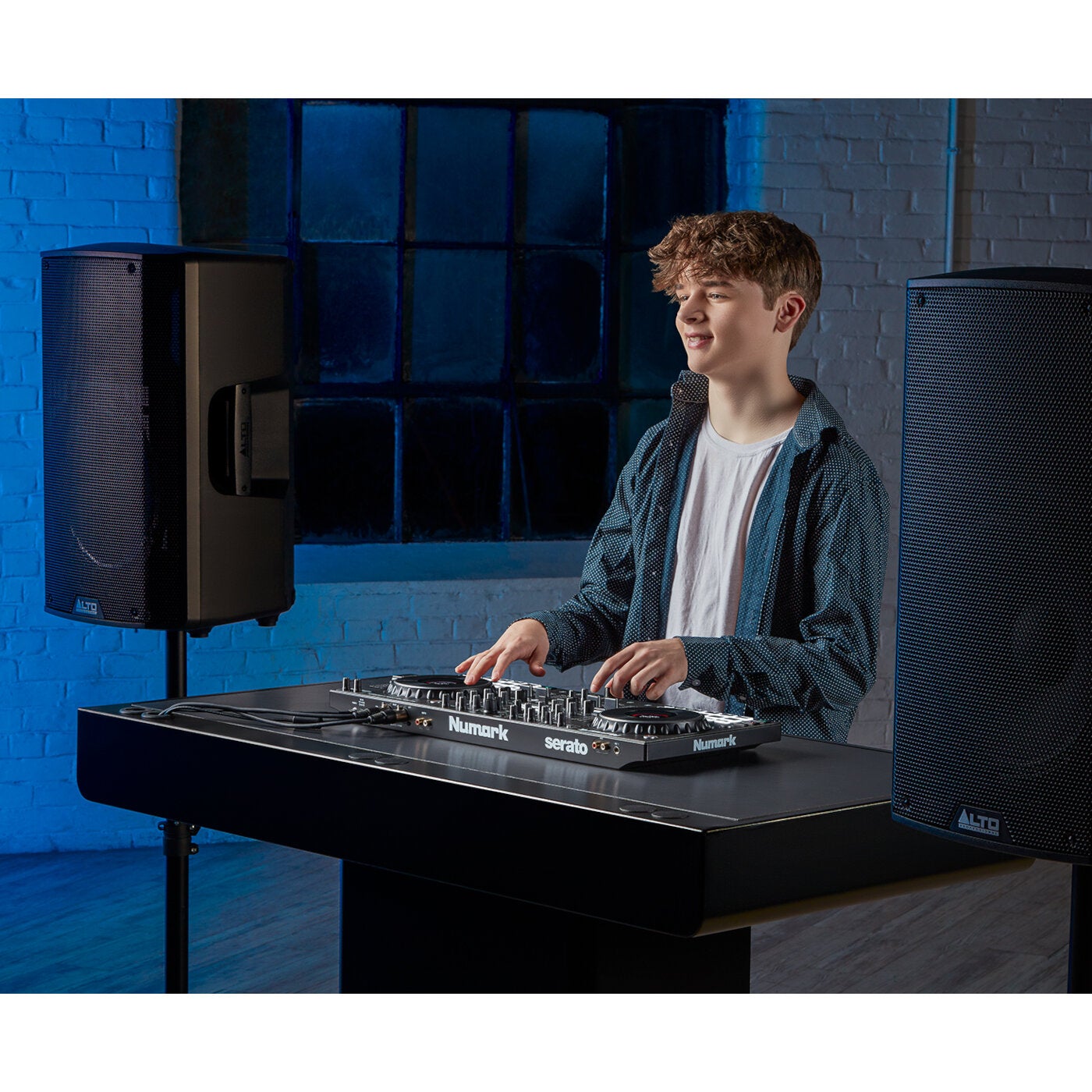 Numark NS4FX 4-kanaals DJ-controller