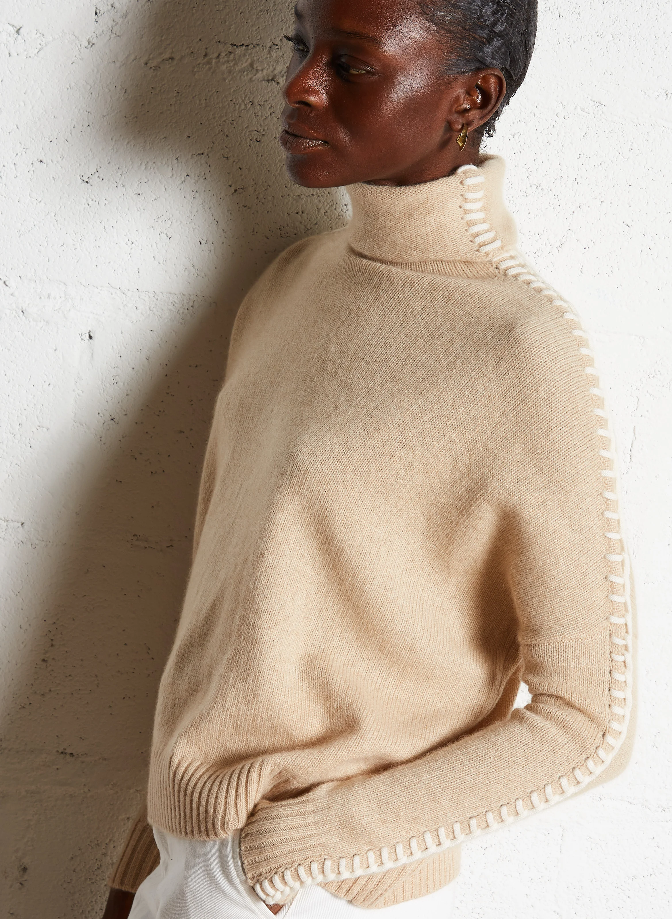 THEA - Col roulé ample en cachemire | Beige