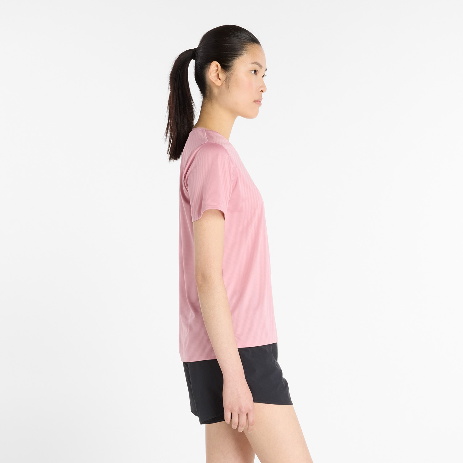 New Balance Laufshirt »SPORT ESSENTIAL T-SHIRT«, 1 tlg. mit Markenlogo