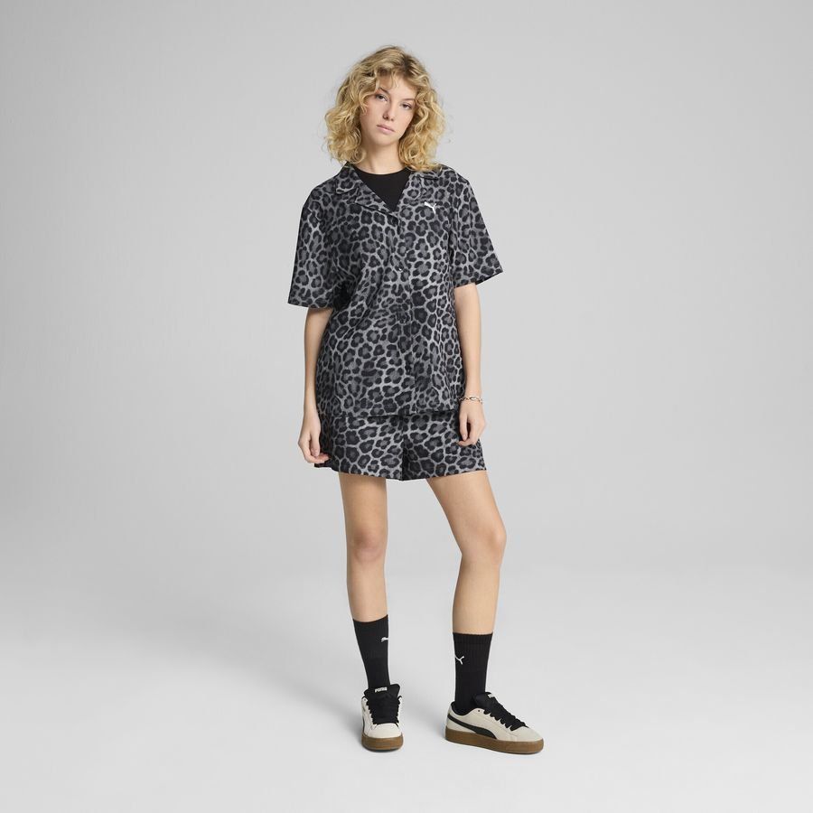 Puma LEO LUXE Relaxed Gewebtes Shirt mit Allover-Print