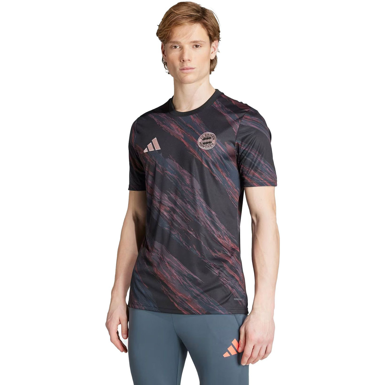 adidas Bayern München Pre-Match Shirt 2025/2026