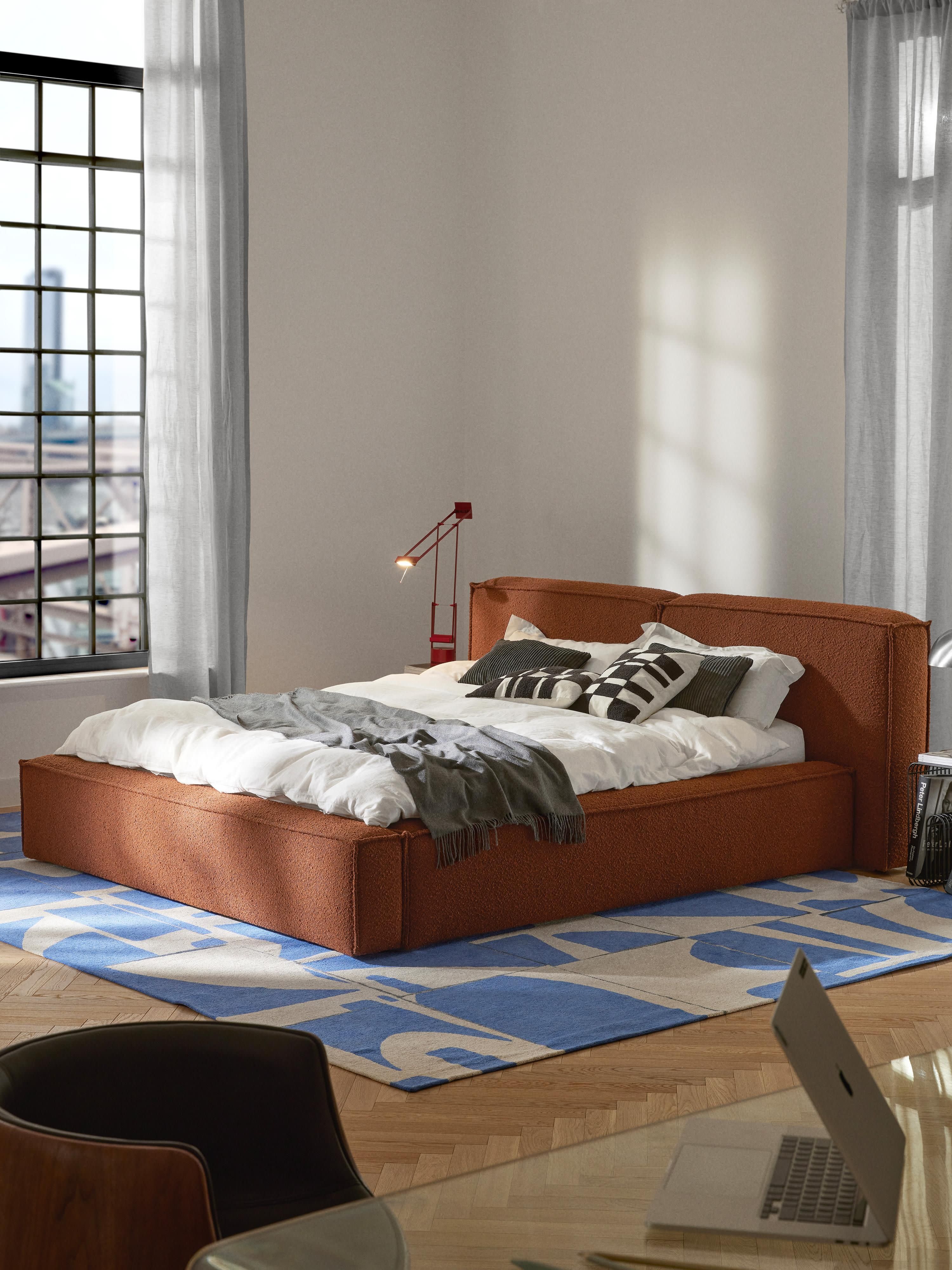 Bouclé gestoffeerd bed Lennon