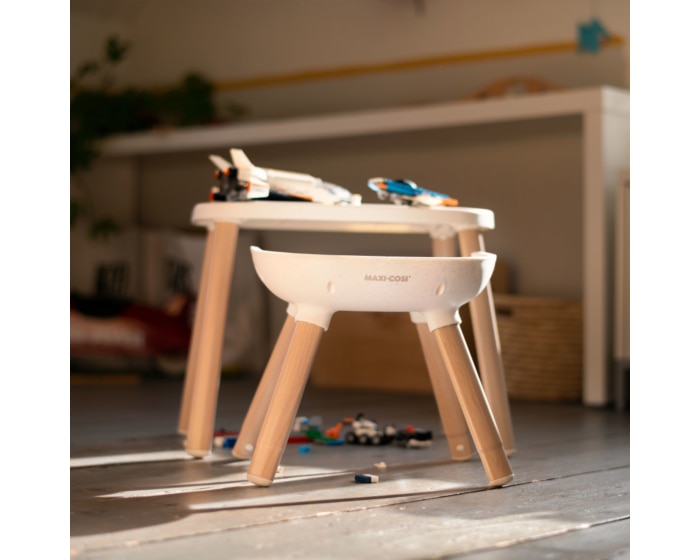 Moa 8-in-1 Hochstuhl 6 M - 5 Y   0 - 20 kg    8 verschiedene Möglichkeiten |    Stilvolles, langlebiges Design |    Leicht abzuwischen und zu reinigen |    Einfach zu installieren und anzupassen |