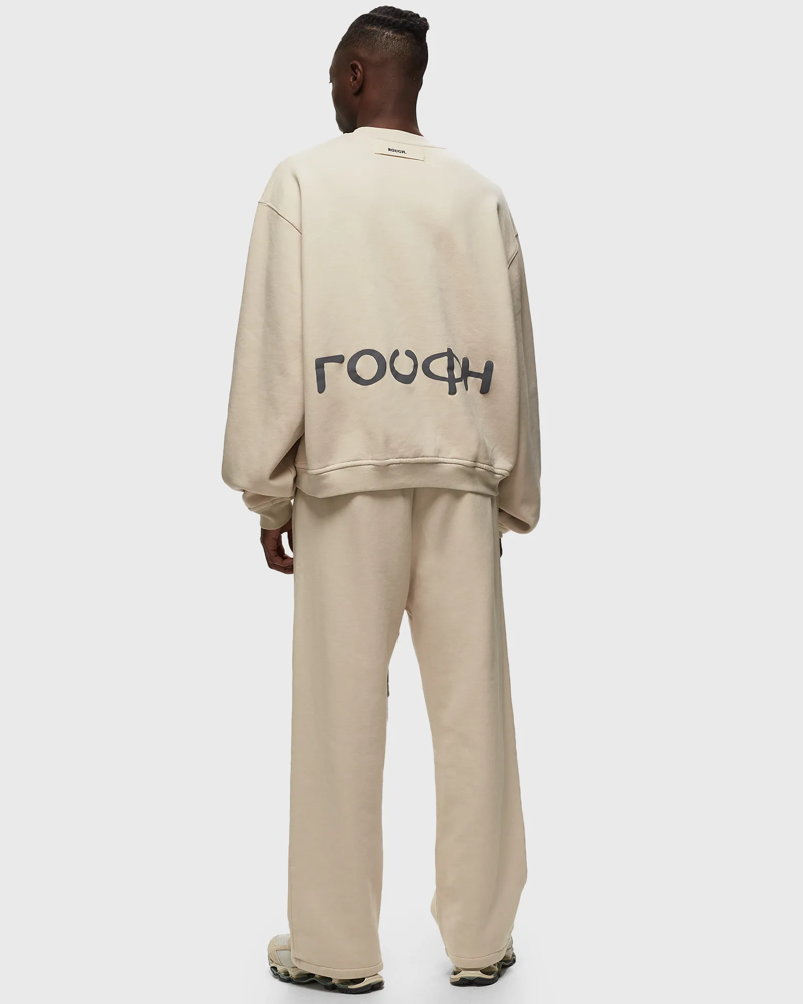 Rough. ISUS SWEATER