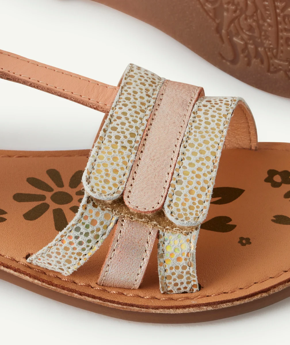 KICKERSSANDALES FILLES DIAMANTO NUDE METALLISE EN CUIR