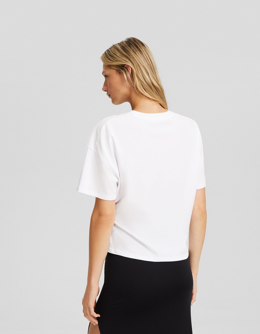 Camiseta de manga curta com modelagem quadrada e franzida