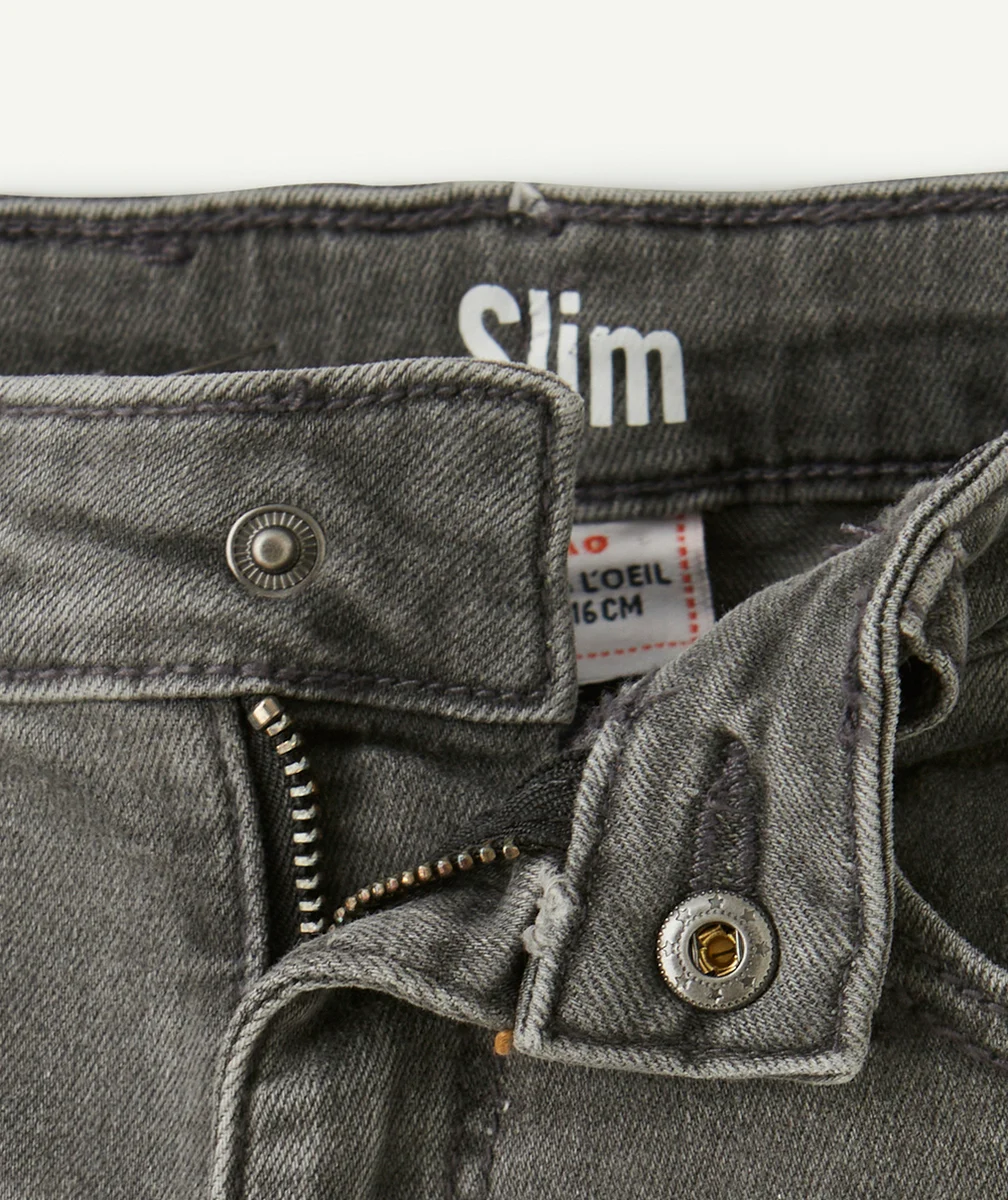 PANTALON SLIM GARÇON EN DENIM GRIS LOW IMPACT