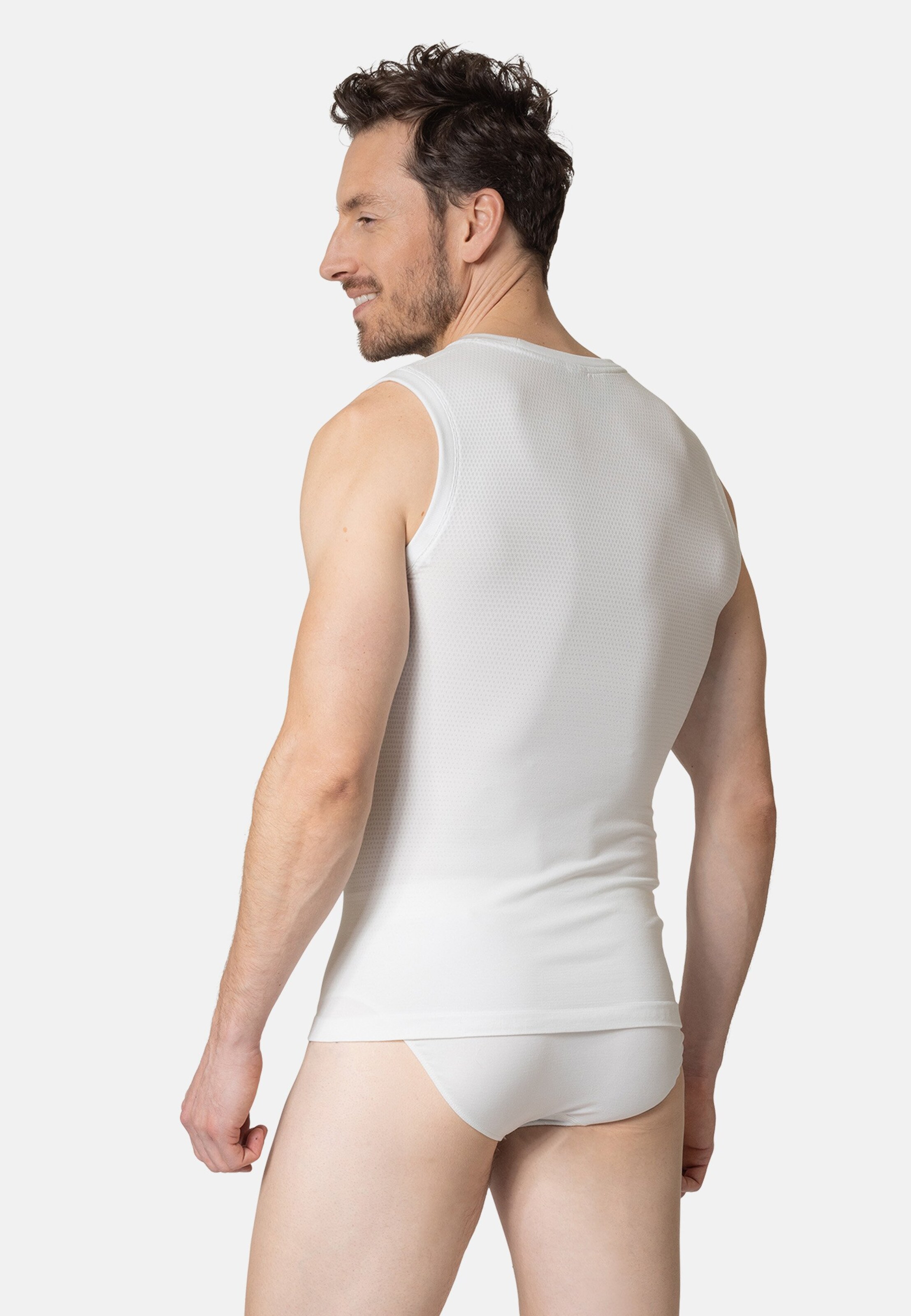 Performance Light Base Layer Singlet in white