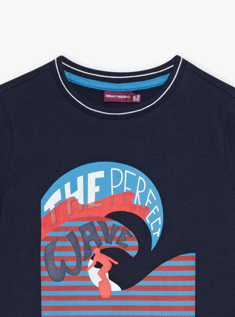 T-shirt bleu marine avec vague et surfeur
