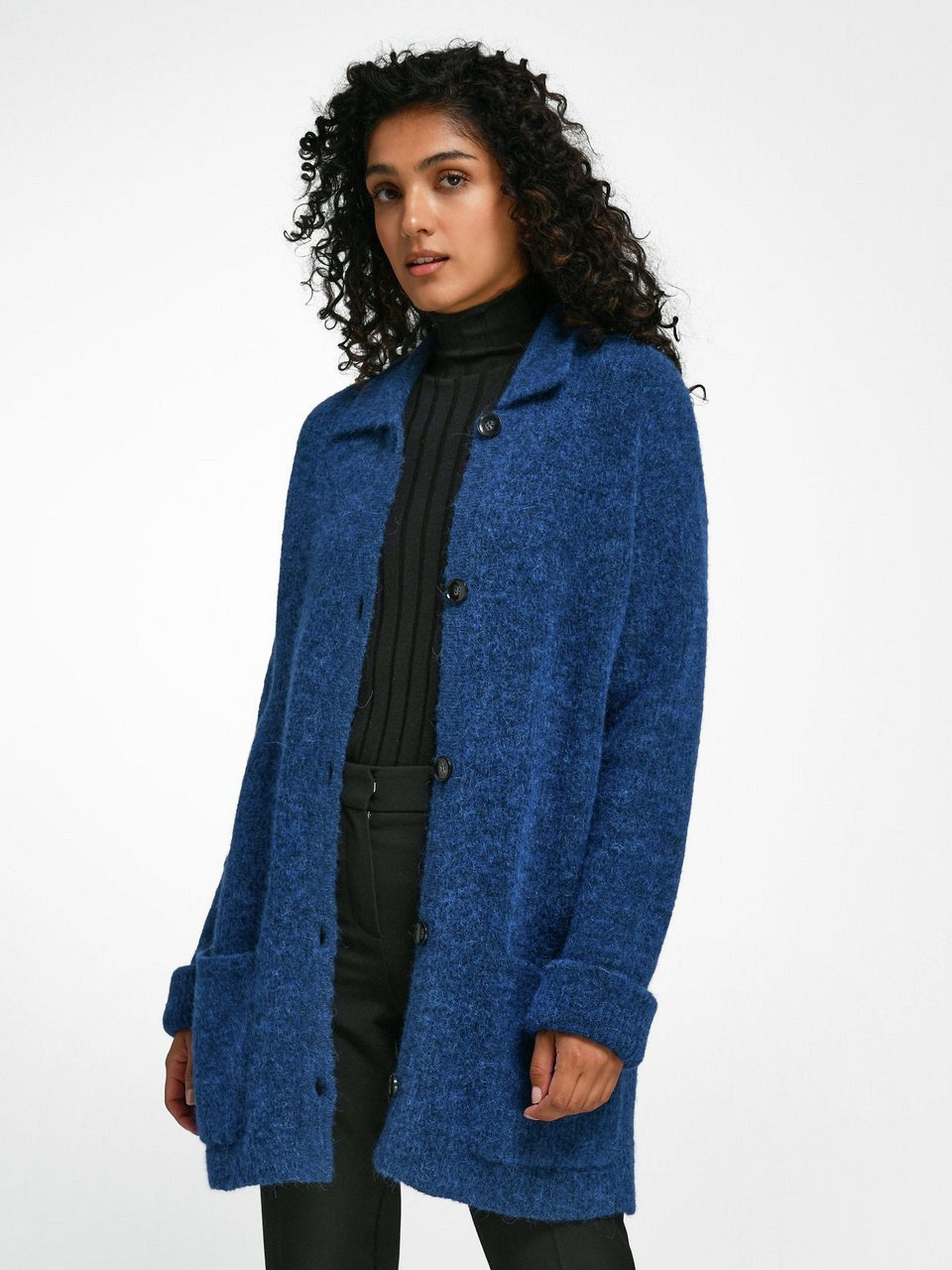 Strickjacke mit überschnittener Schulter