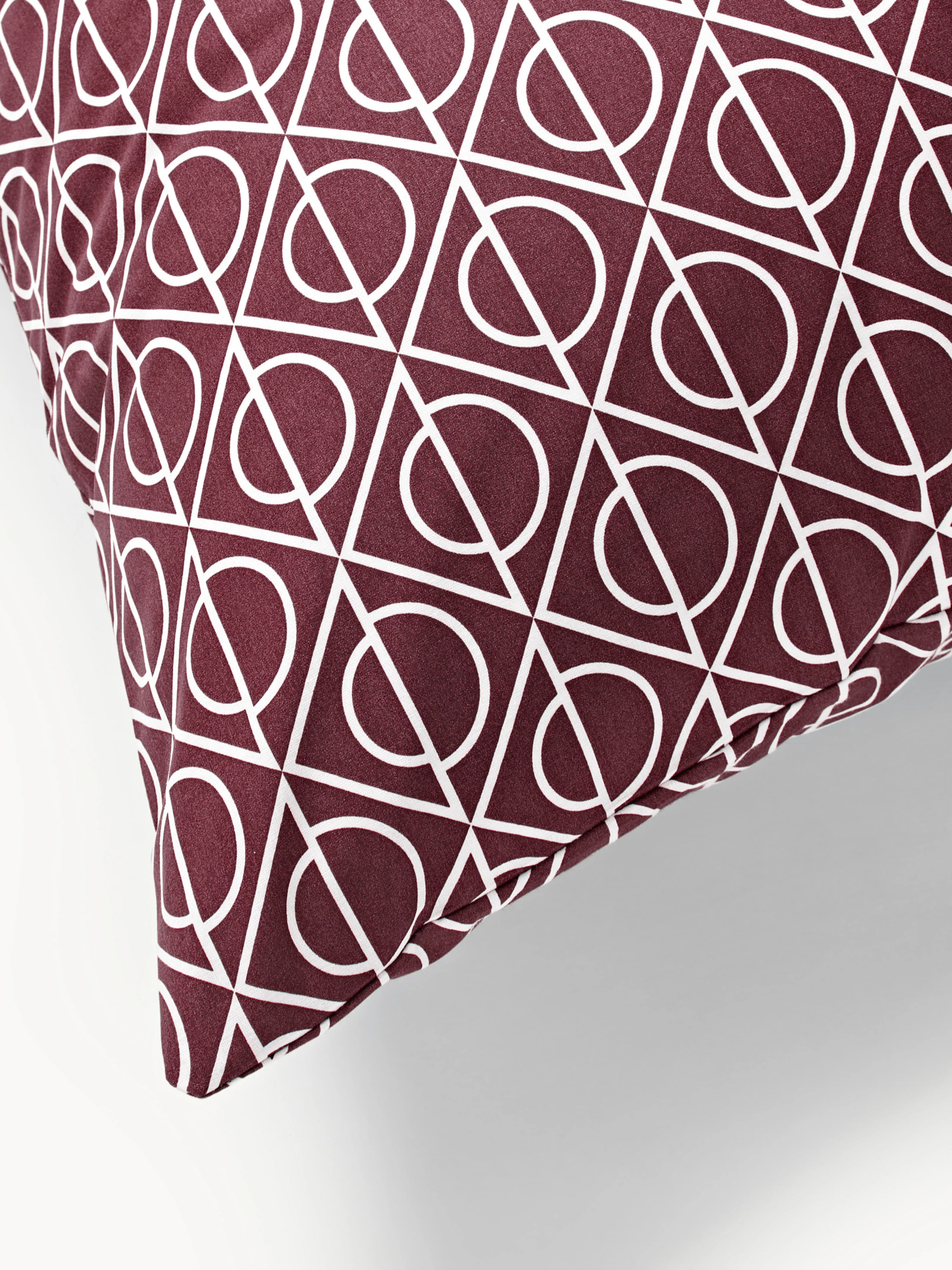 Katoenen kussenhoes Jella met geometrische print