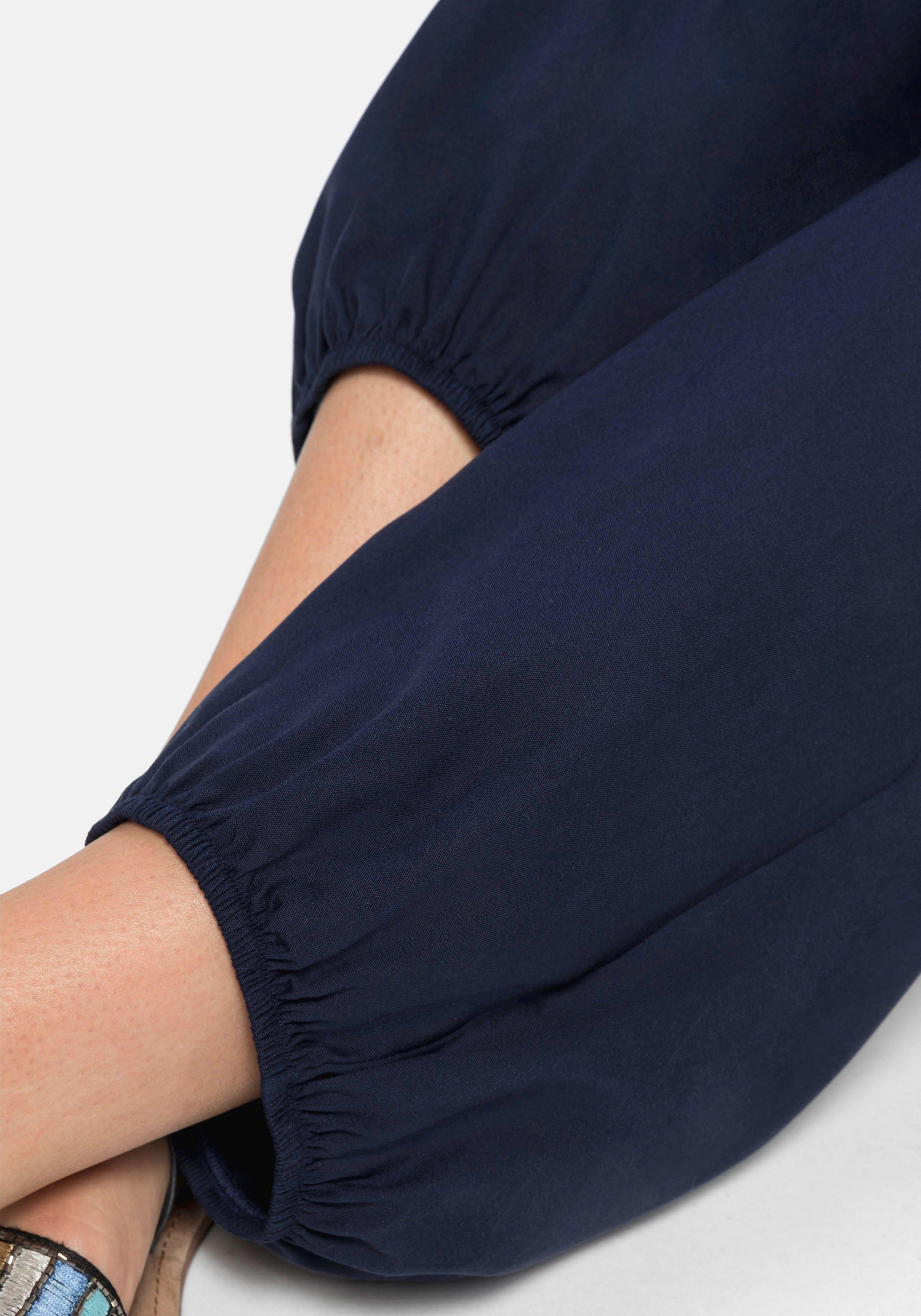 Weite Hose mit Smokbund, aus Viskose