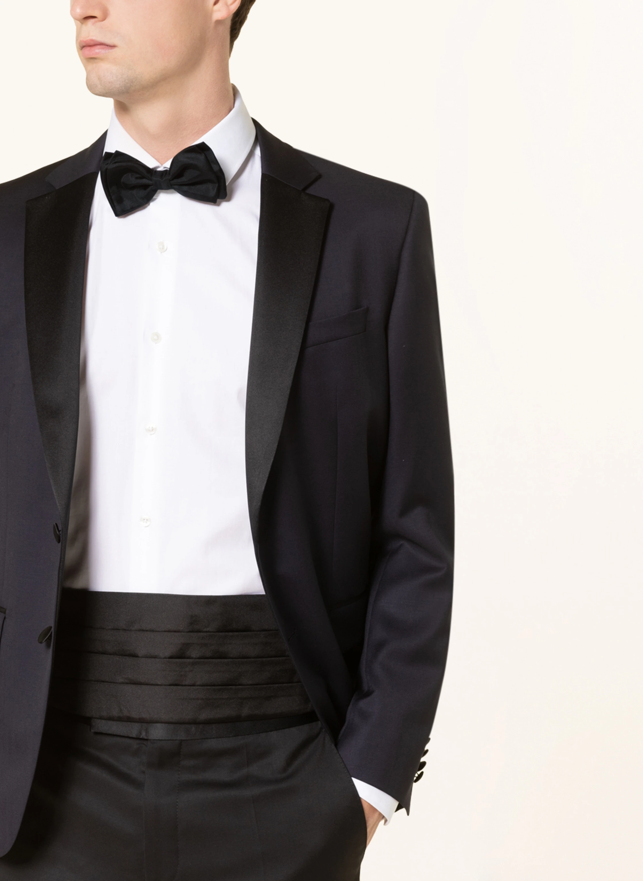 BOSS Set: Fliege und Kummerbund mit Geschenkbox