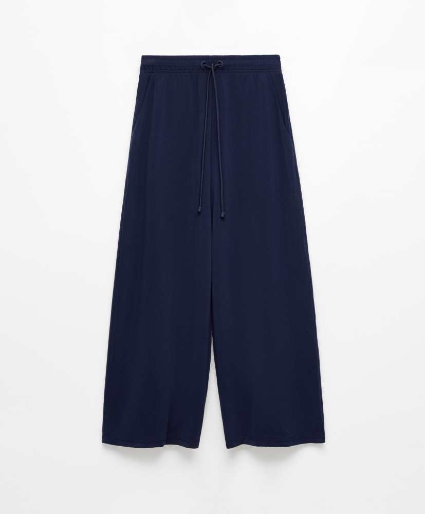 Calça cropped de pernas largas em modal macio ao toque