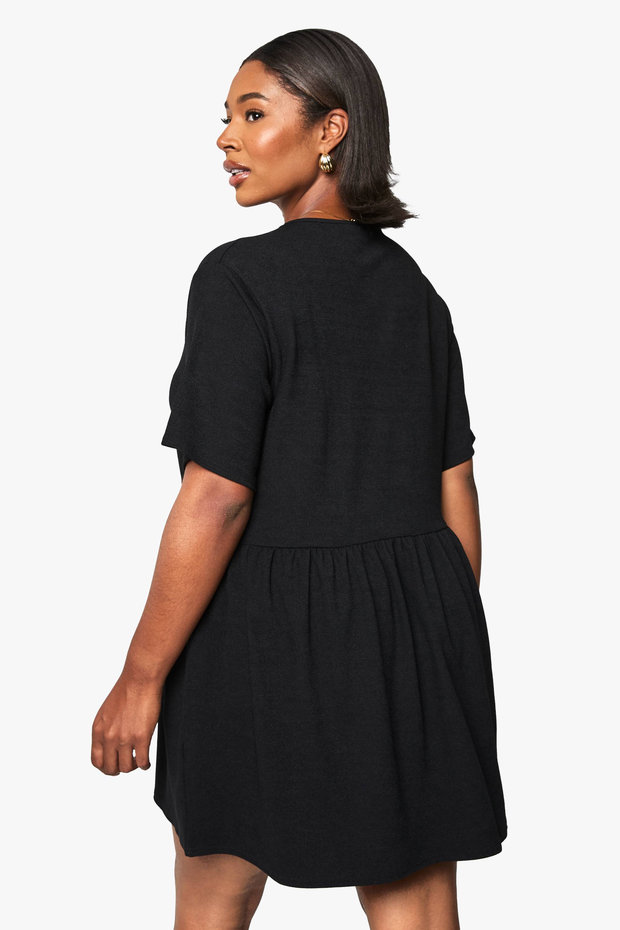 boohoo Robe t-shirt smock en côte grande taille