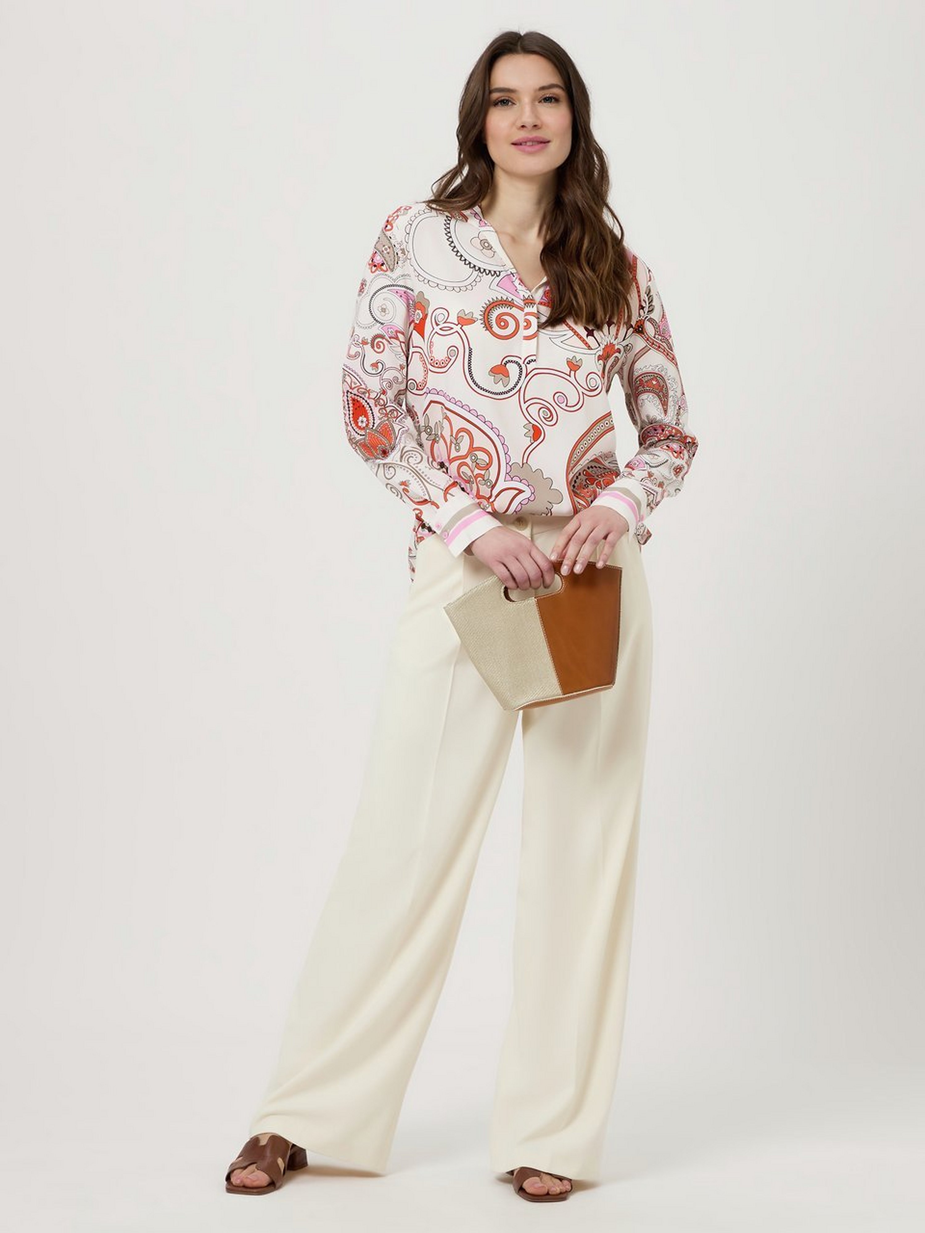 Bluse mit Seide