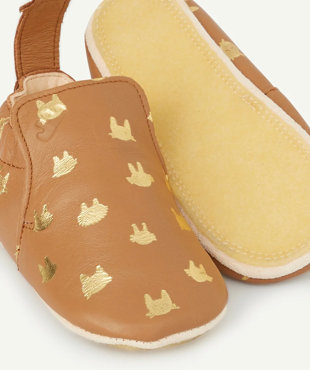 EASY PEASYCHAUSSONS EN CUIR CAMEL IMPRIMÉ CHATS COULEUR DORÉE