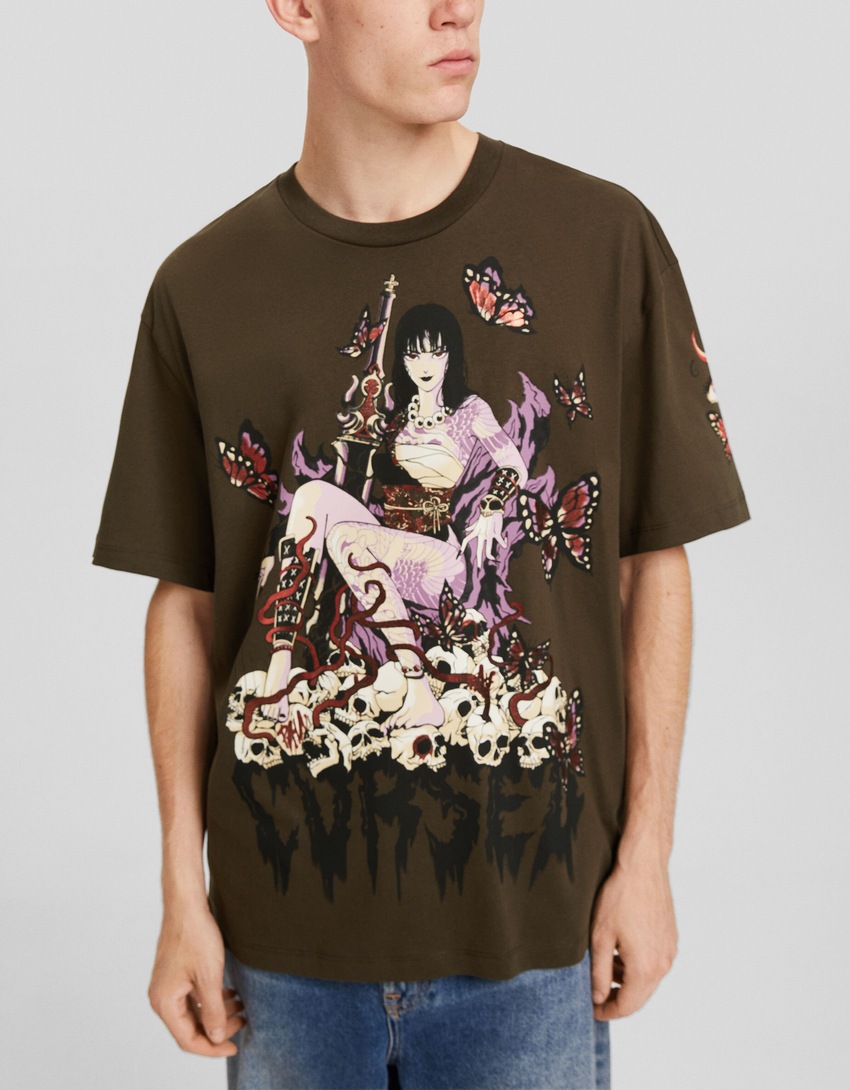 Camiseta de manga curta com estampa e modelagem quadrada