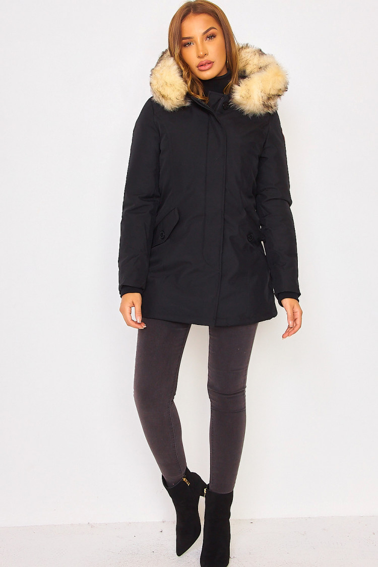 Parka noire mi-longue à capuche fourrure beige