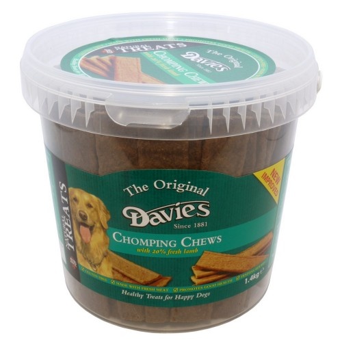 Petiscos frescos de carne para cães, sabor natural.