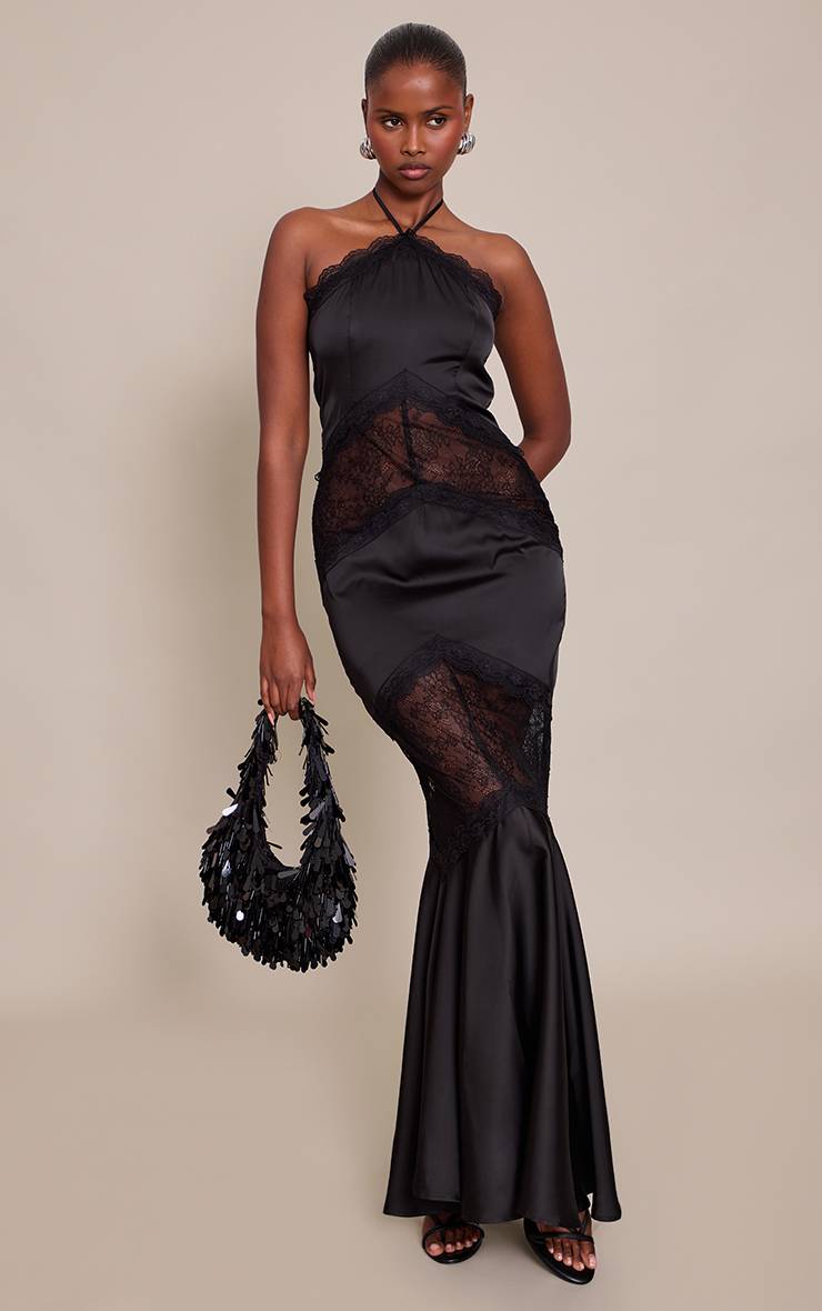 Noir Robe Longue Plissée À Volants Et Col Licou