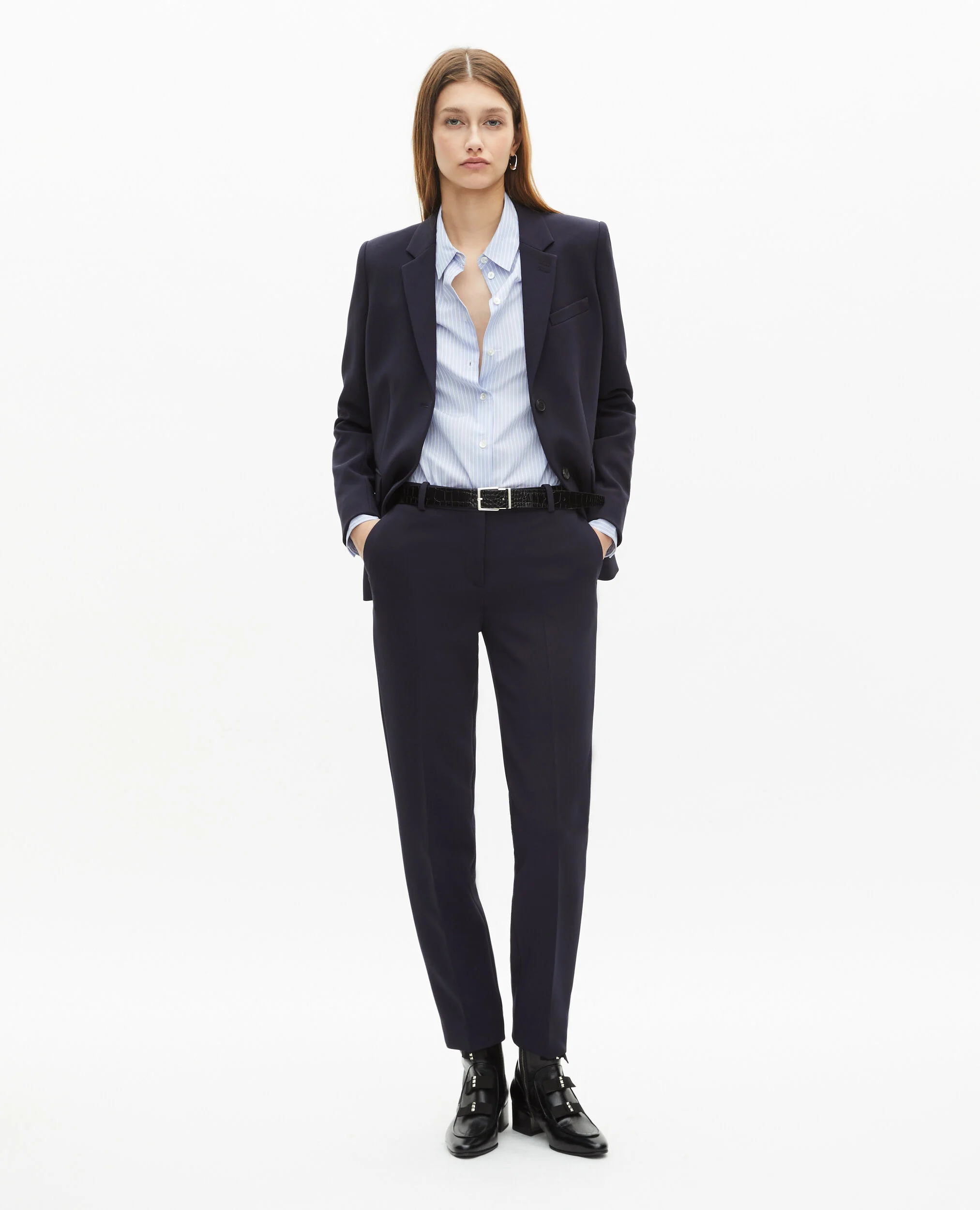Veste tailleur en crêpe coupe structurée bleu marine