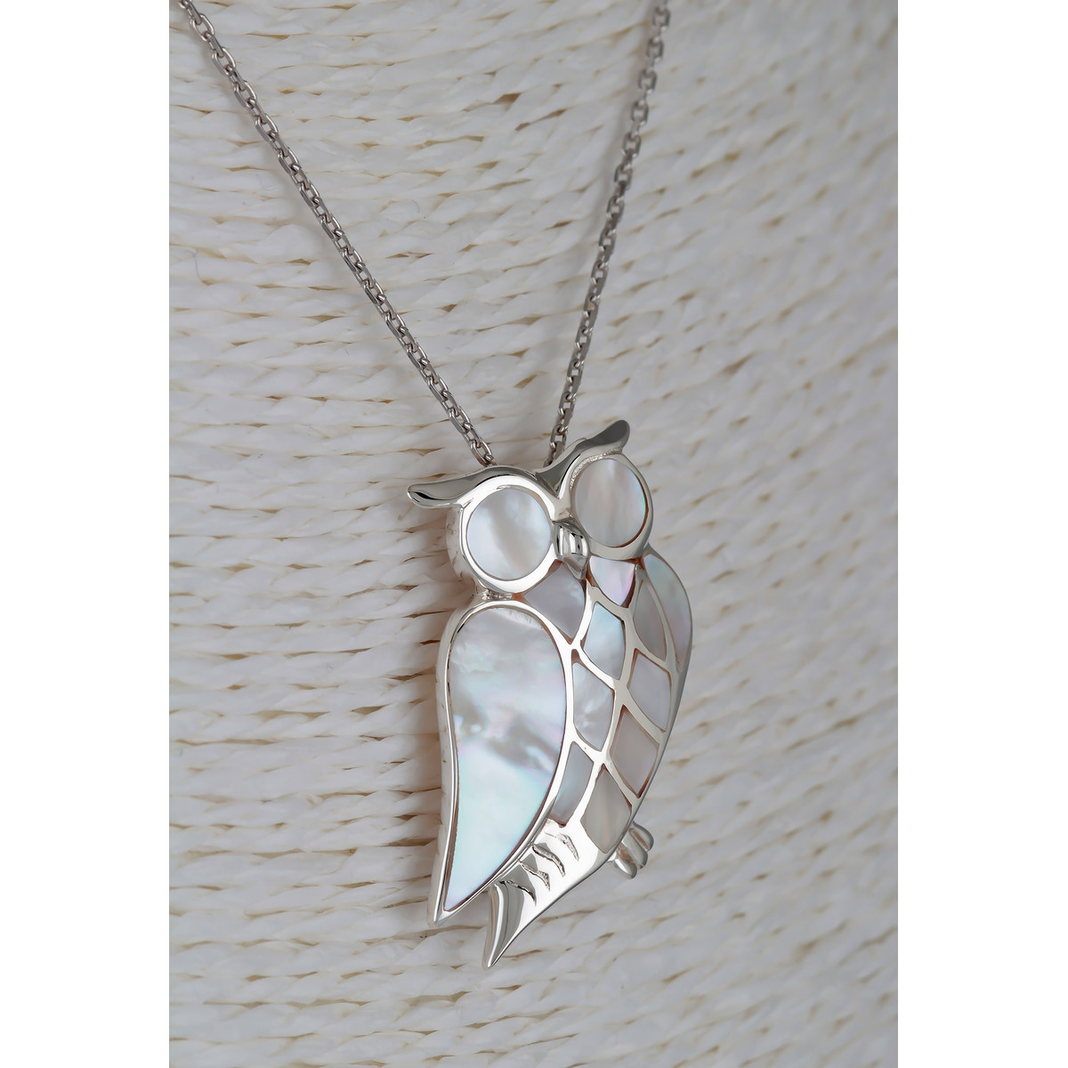 Bijoux figurine chouette-Hibou de nacre Blanche sertie argent 925 000ème
