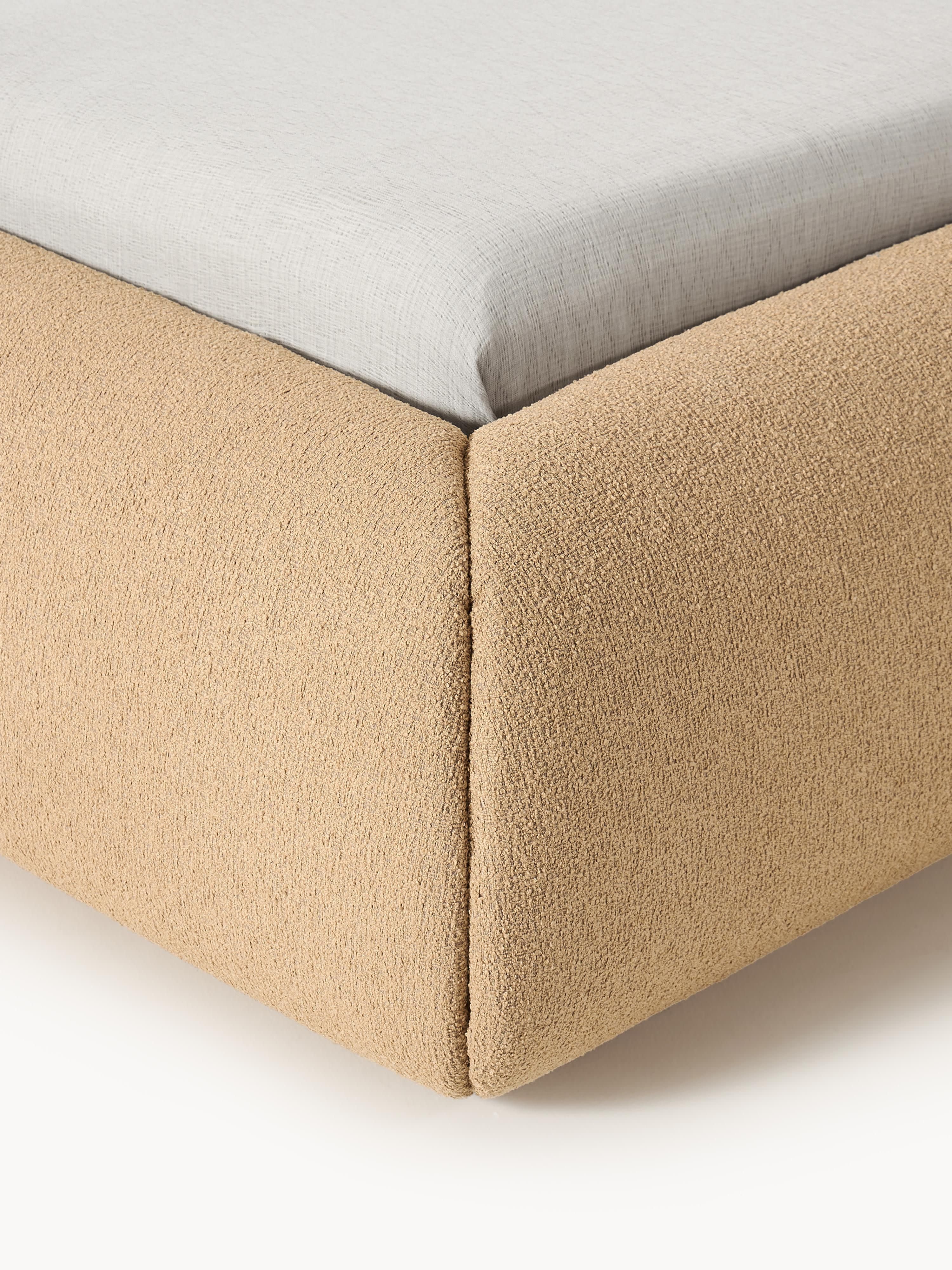 Gestoffeerd bouclé bed Sofia