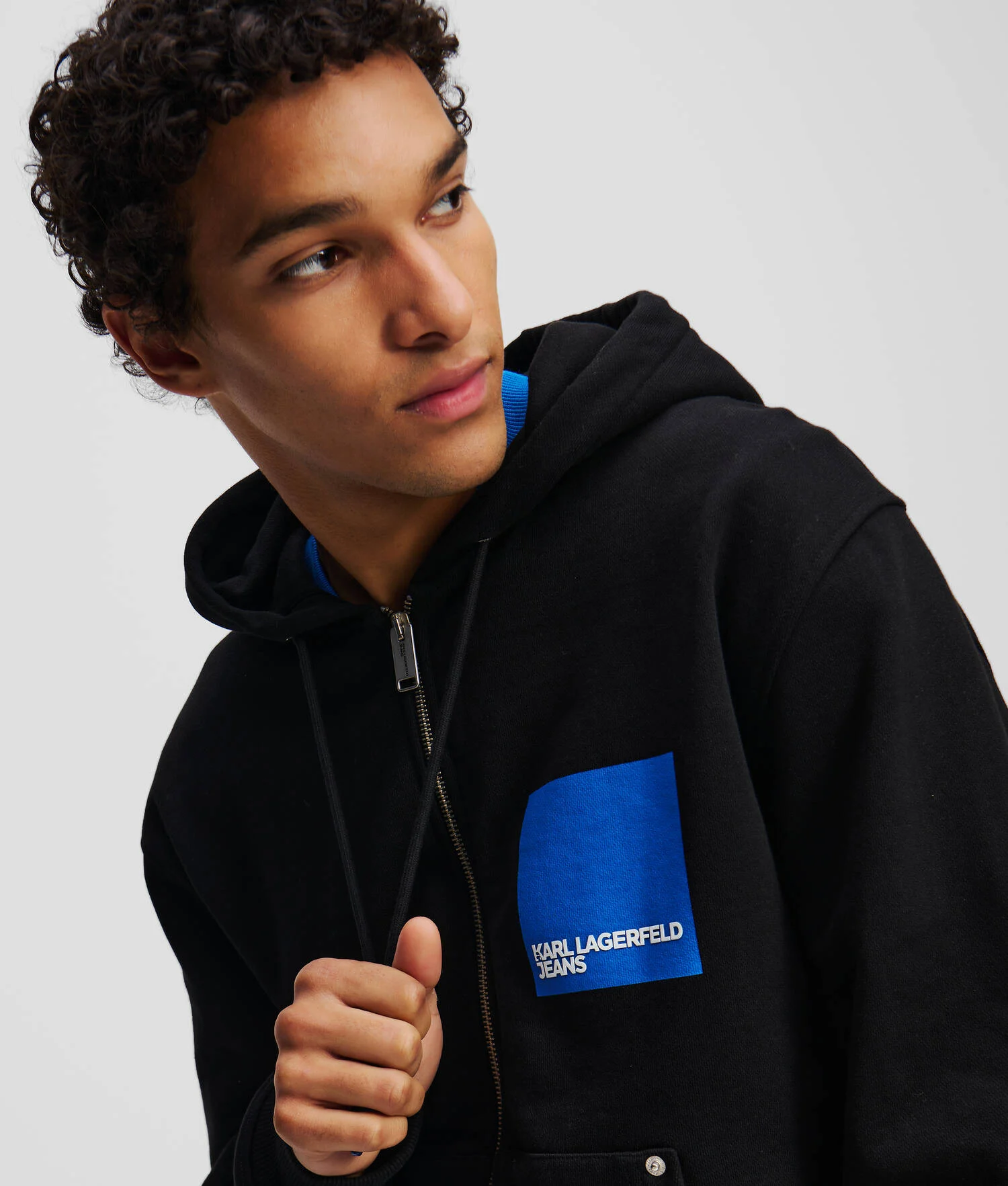 SWEAT À CAPUCHE ZIPPÉ AVEC LOGO ENCADRÉ - Noir