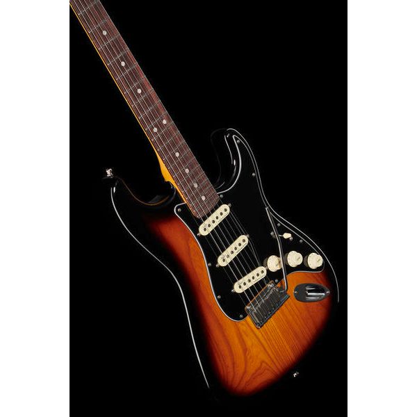 Fender AM Ultra Luxe Strat RW 2CS