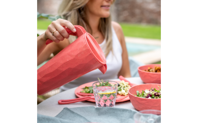 Koziol Club Pitcher Superglas Kanne mit Deckel 1,5 Liter