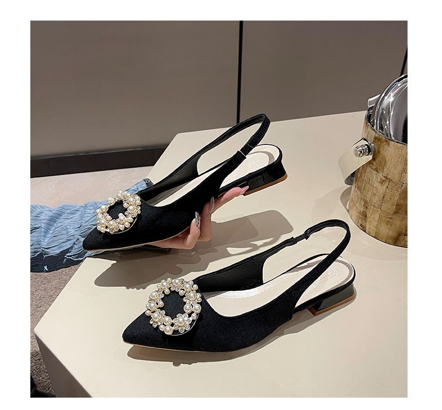 Anjay - Lage hak puntige slingback pumps