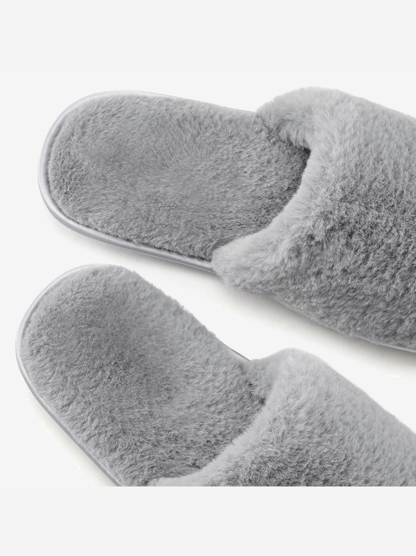 Chaussons très chaud et chaleureux