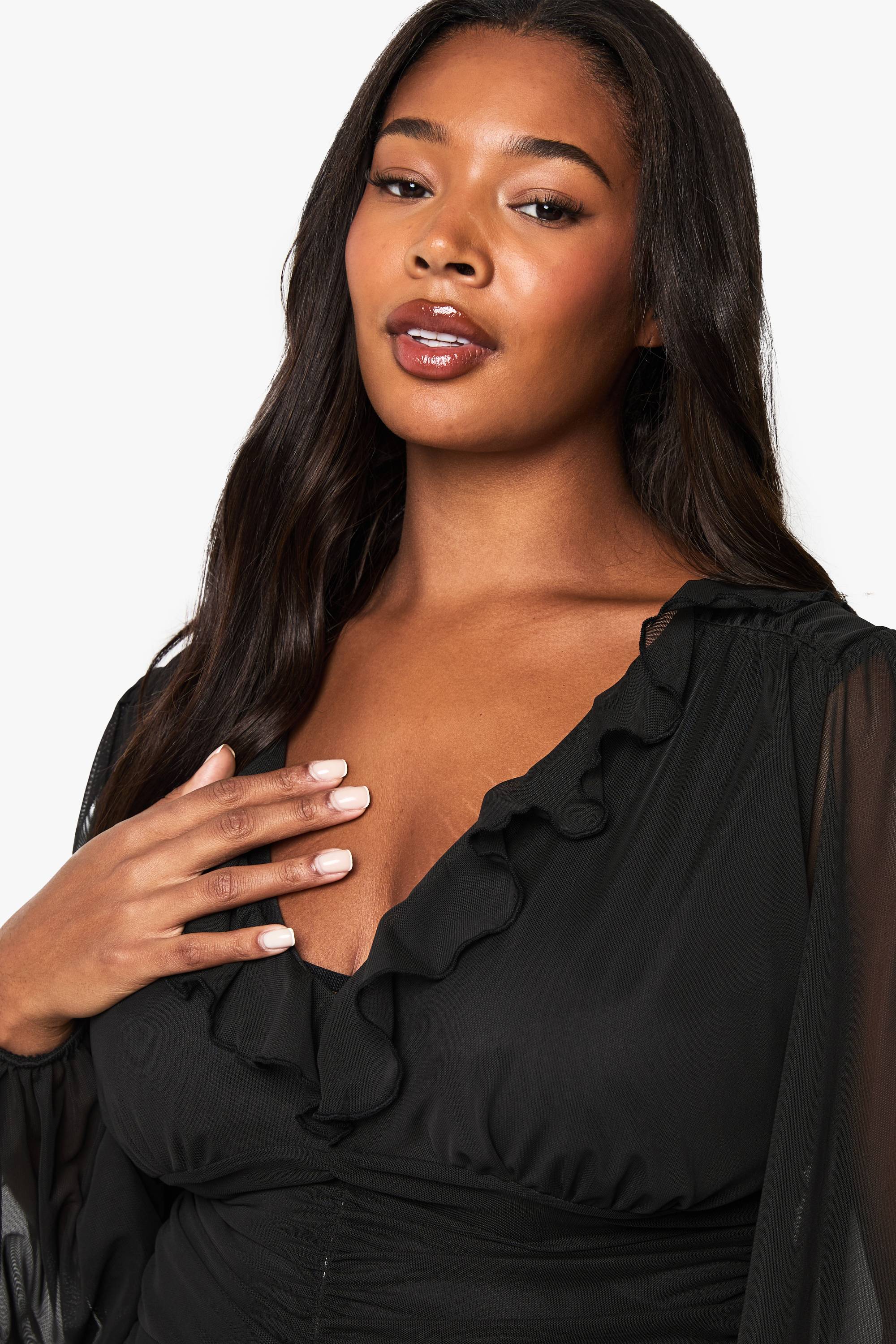 boohoo plus robe patineuse en résille à volants