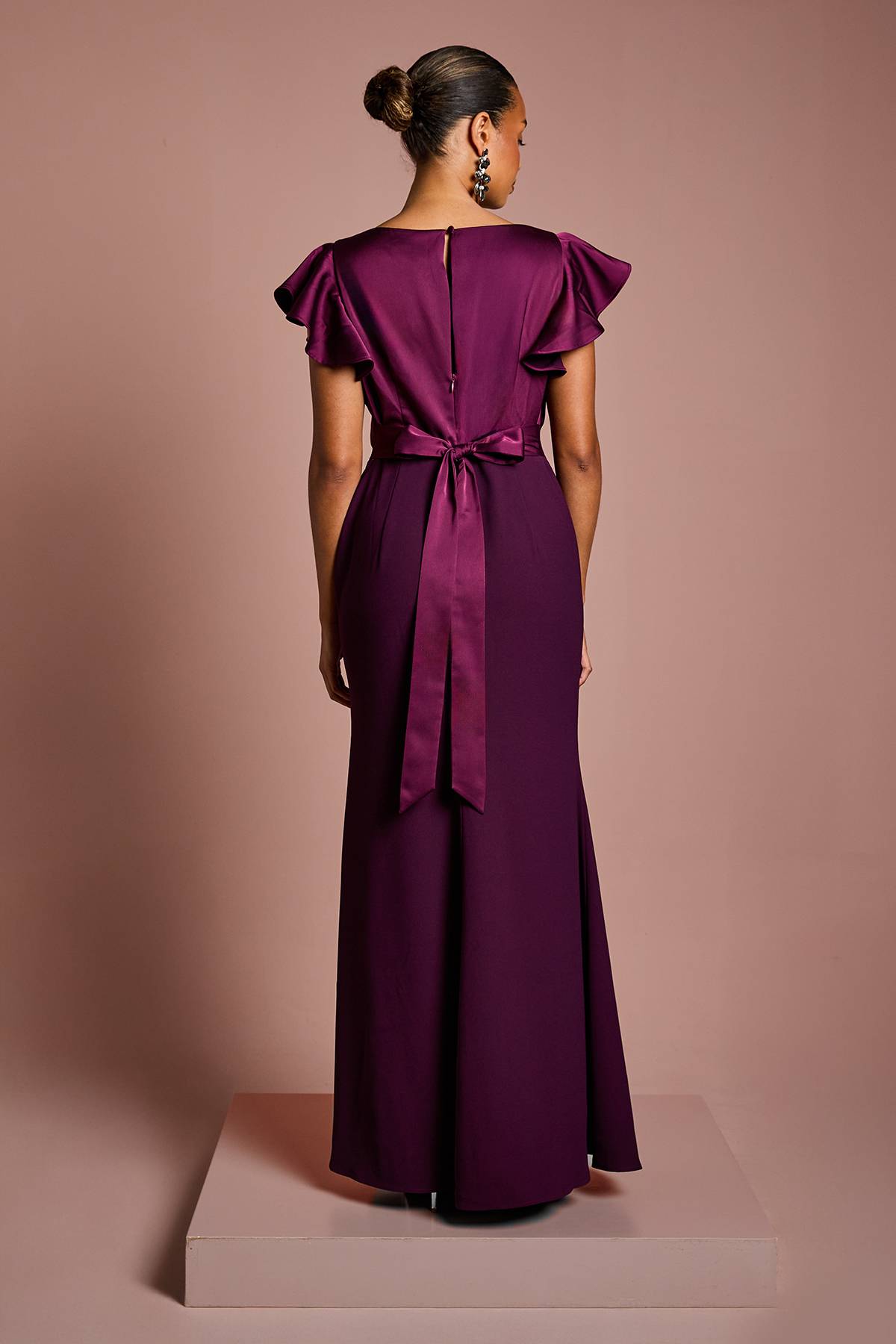 Coast Robe de Demoiselle d'Honneur Maxi Coast Honoured Petite Col V Manches Courtes Angel en Satin