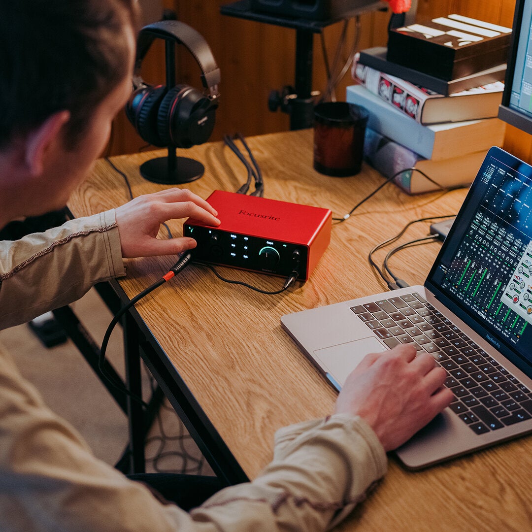 Focusrite Scarlett 4i4 4th gen audio interface