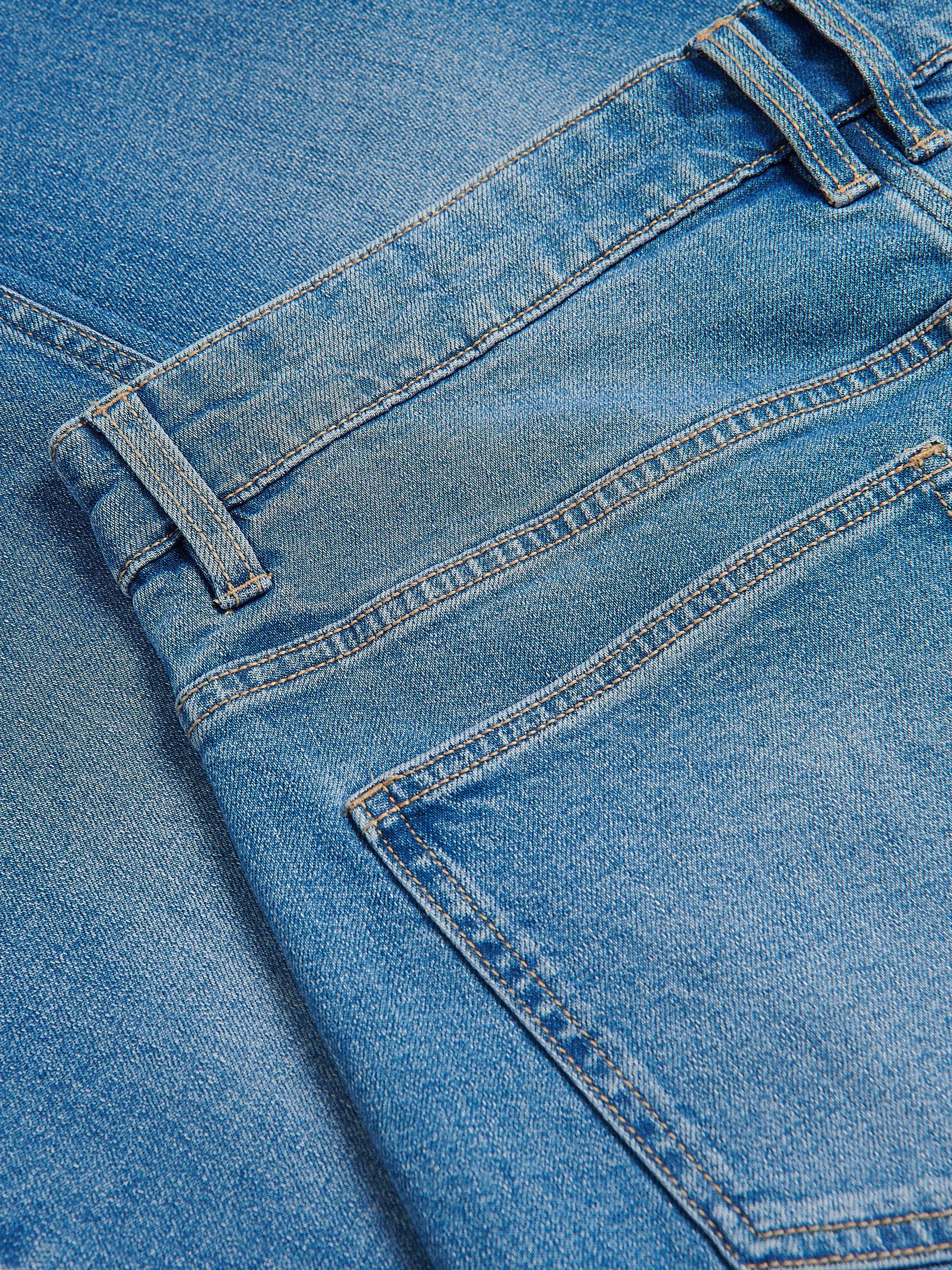 Jeans im Straight-Fit