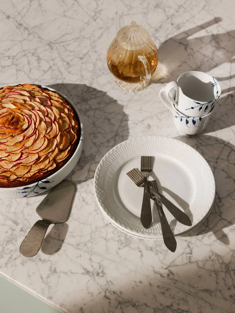 Royal Copenhagen  Hvid Riflet Halvblonde tallerken - Ø19 cm.