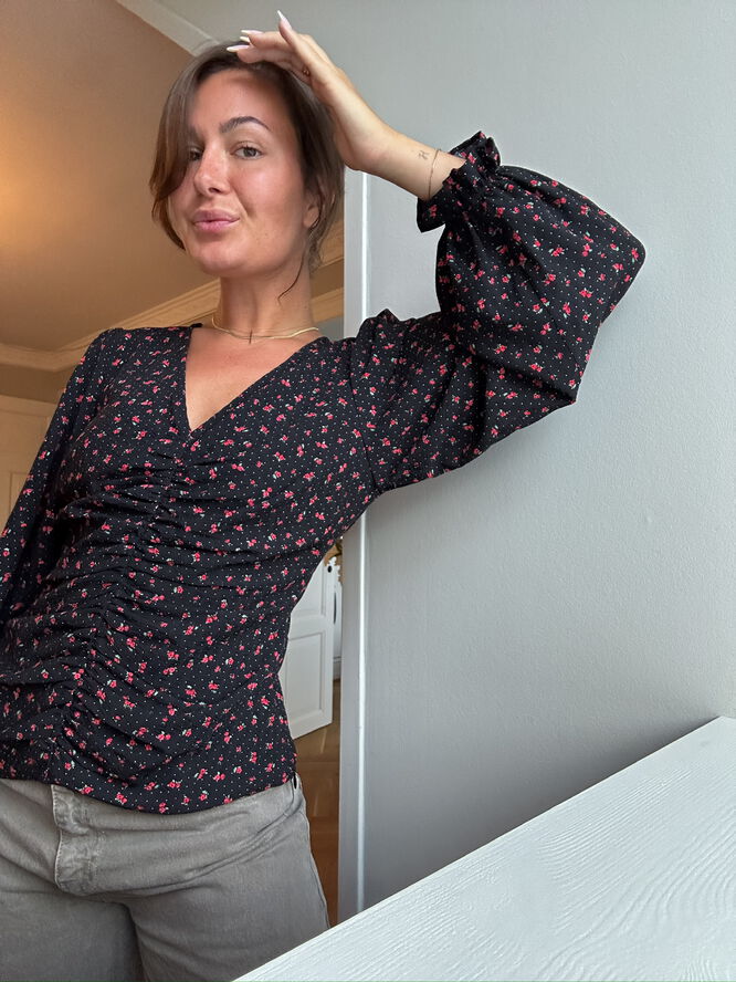 Neo Noir Katinka Floral Dots Blouse Black