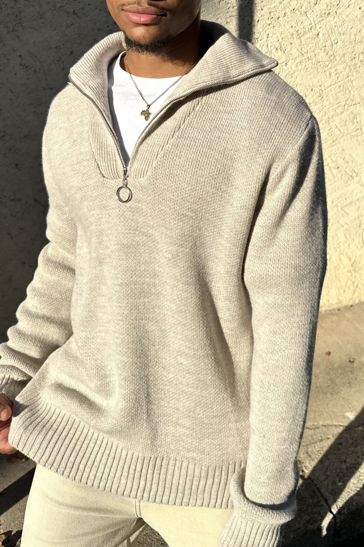 Pull beige col montant zippé