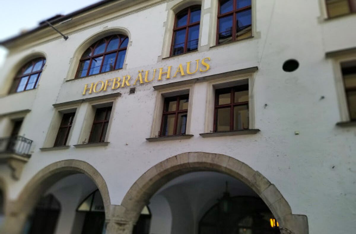 Oktoberfestmuseum München mit Bierprobe